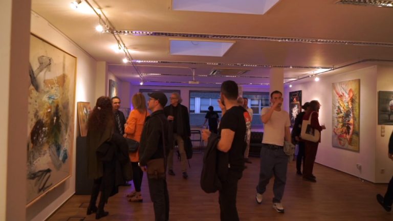 Instagram post from pashmin__art. This post is in position 1.